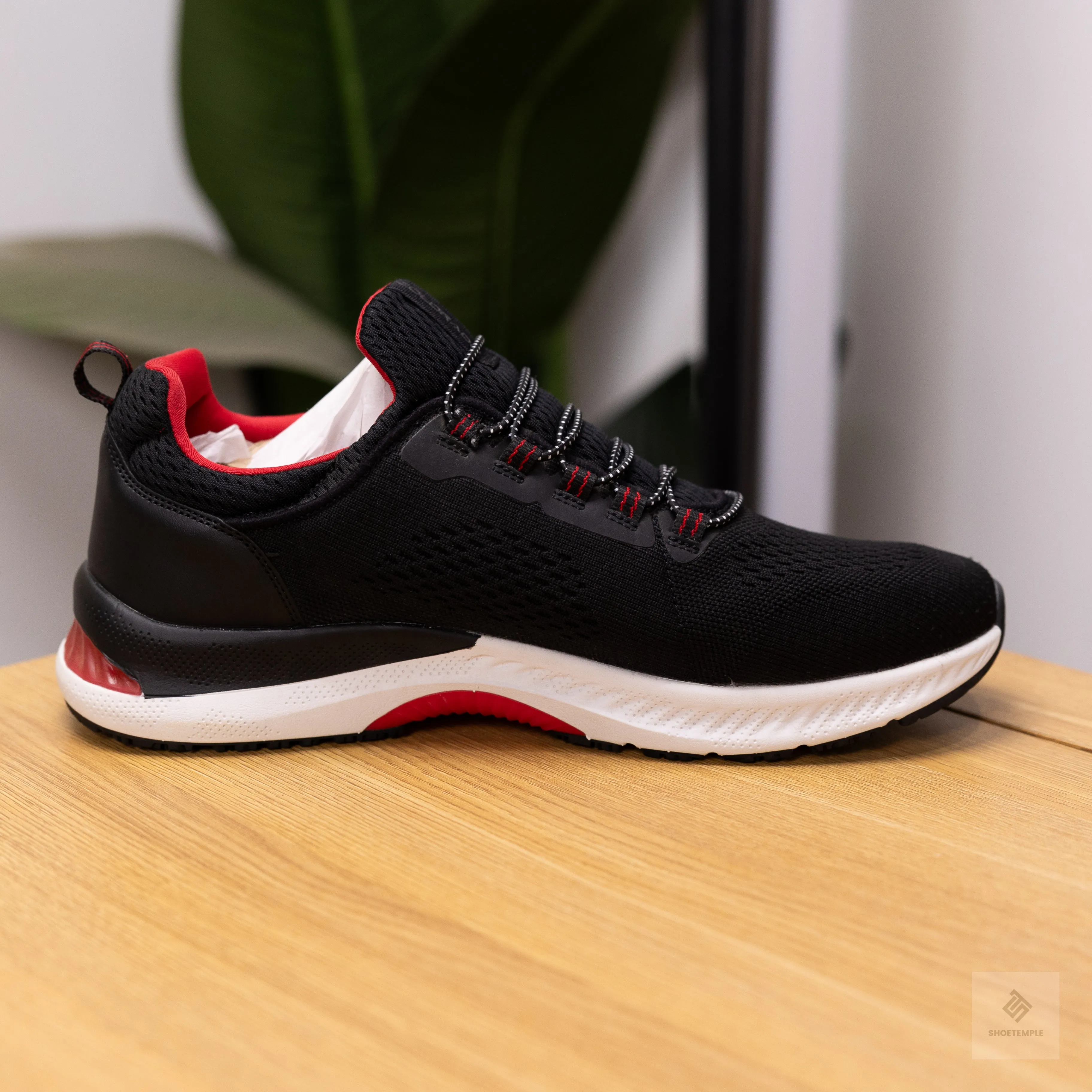 Colorado Mesh Sneaker